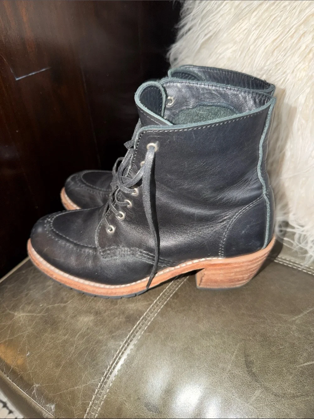 Red Wing Black Leather Lace-Up Heeled Boots for Women - Picture 3 of 8
